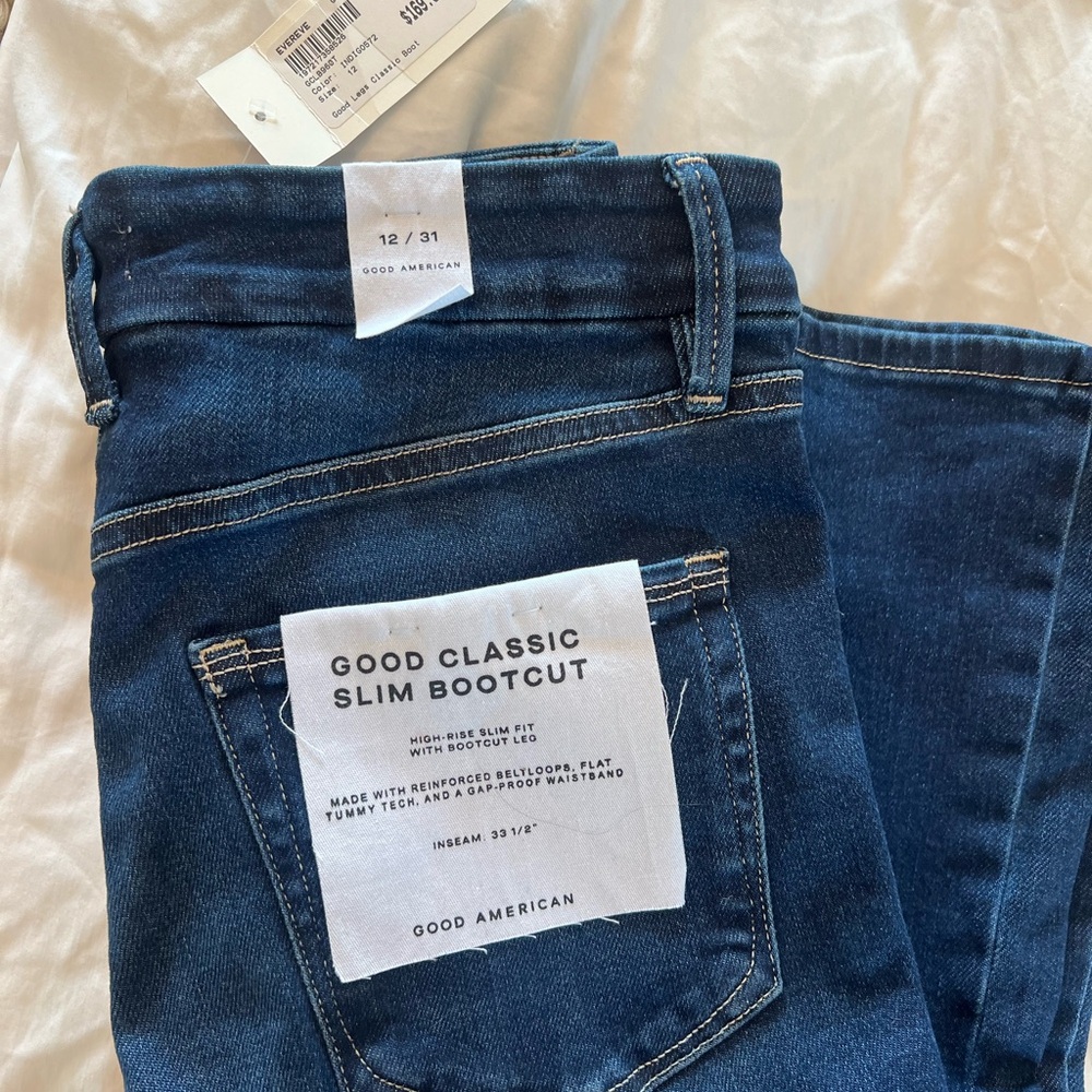 Good American Classic Blue Jeans